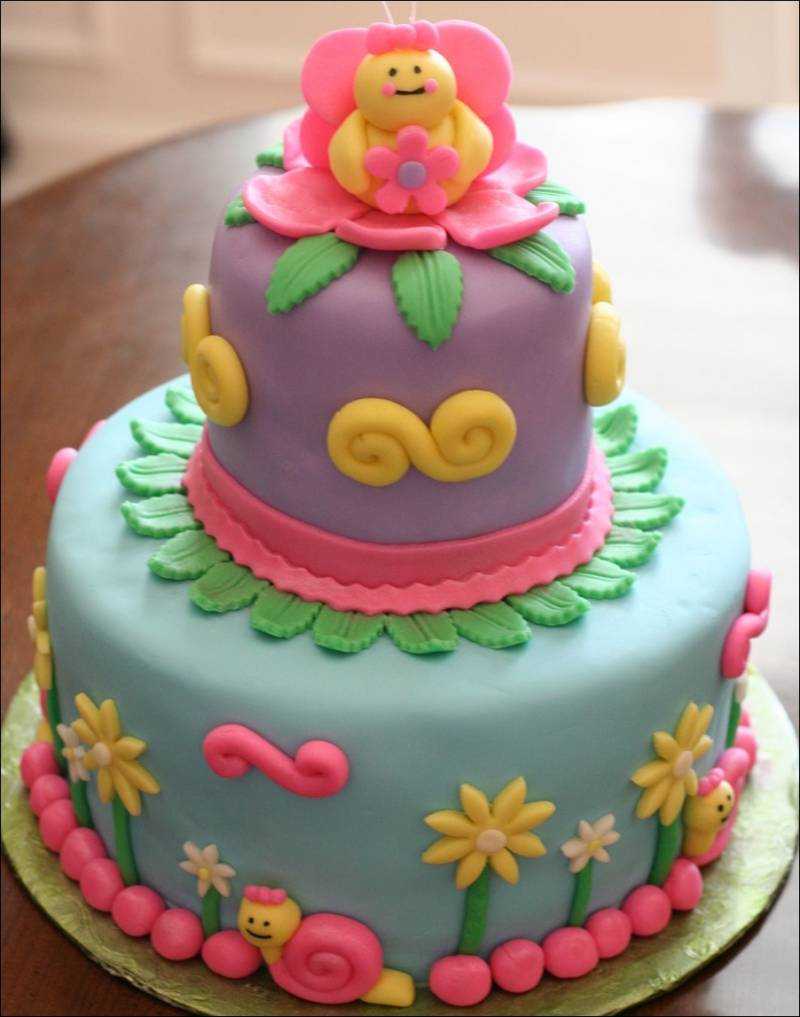 Premium RED N White Velvet Cake